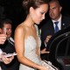 Nom du fichier=HBOEmmyPartyinWestHollywood_27.jpg
Taille du fichier=431Ko
Dimensions : 1361x1800
Ajouté le : 21 Juin 2010 HBOEmmyPartyinWestHollywood_27.jpg