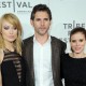 Nom du fichier=DeadFallPremiere2012TribecaFilmFestival_32.jpg
Taille du fichier=433Ko
Dimensions : 2000x1331
Ajouté le : 23 Avril 2012 DeadFallPremiere2012TribecaFilmFestival_32.jpg