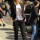 Nom du fichier=arrivingLateNightwithDavidLetterman18juin_23.jpg
Taille du fichier=461Ko
Dimensions : 1258x1900
Ajouté le : 19 Juin 2012 arrivingLateNightwithDavidLetterman18juin_23.jpg