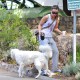 walkingherdogintheHollywoodHills24juin_12.jpg