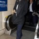 OliviaWildeatLAXAirport13fev12_10.jpg