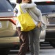OliviaWildeGetsLunchWestHollywood_07.jpg