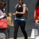 Nom du fichier=seenpickinguplunchwithherbabyOtisWV_06.jpg
Taille du fichier=570Ko
Dimensions : 1351x1900
Ajouté le : 11 Juin 2014 seenpickinguplunchwithherbabyOtisWV_06.jpg