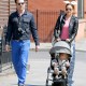 Nom du fichier=outandaboutNewYorkwithherfamily_06.jpg
Taille du fichier=191Ko
Dimensions : 729x1024
Ajouté le : 07 Avril 2015 outandaboutNewYorkwithherfamily_06.jpg