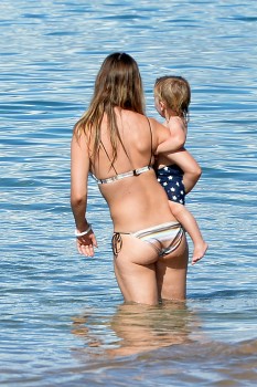 Cliquer pour voir l'image en taille réelle